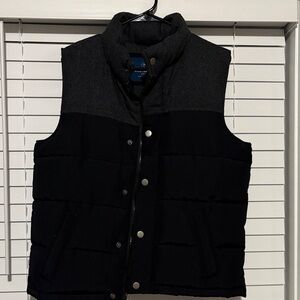 Oldnavy Men's Black Quilted Puffer Vest with Stand Collar Size S